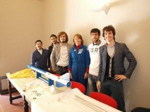 Alcuni dei membri di Skyward con l'astronauta Sandra Magnus