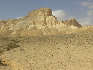 I panorami incredibili delle montagne talvolta ricordano certe ambientazioni da film western.