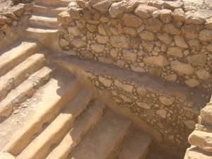 Ingresso di una delle vasche di purificazione rituale, in cui gli Esseni lavavano i peccati del corpo e della mente.