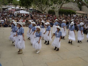 Line-dance.